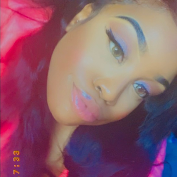 Meet your Posher, Mia - Picture 1 of 1